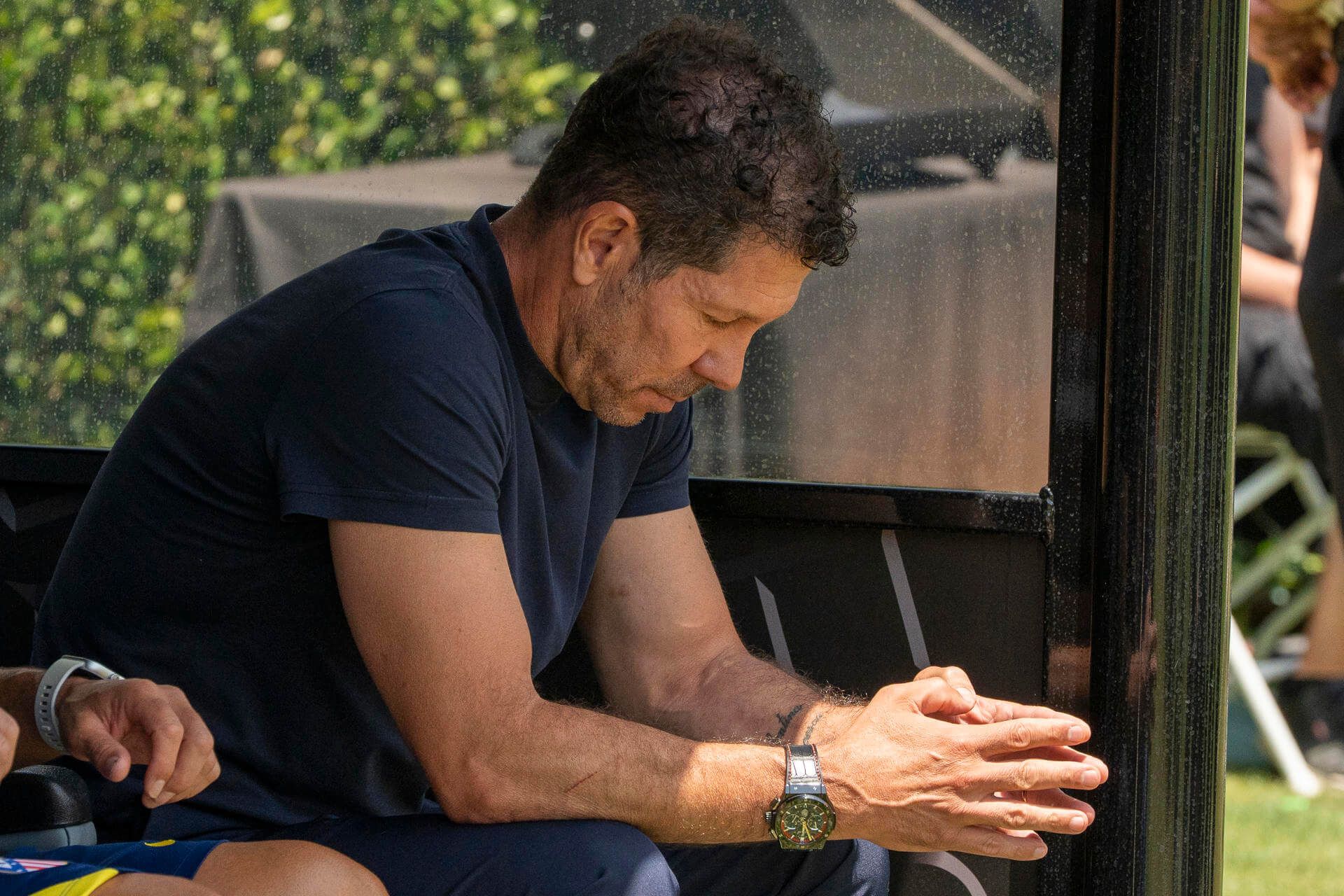 El Cholo Simeone, abatido tras la eliminación del Atlético de Madrid en el Mundial de Clubes (EFE)