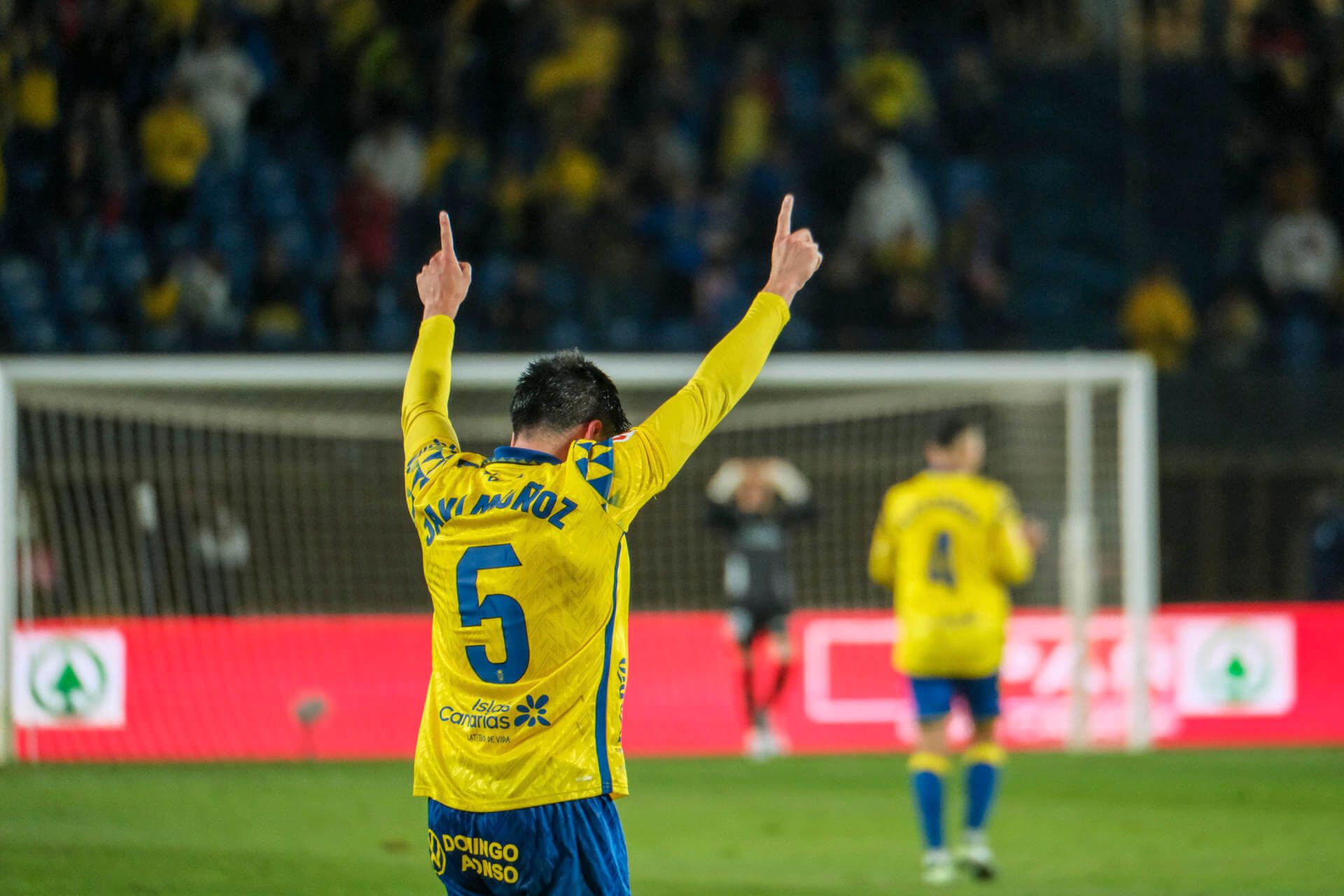 Javi Muñoz celebra su gol contra el Atlético (EFE)