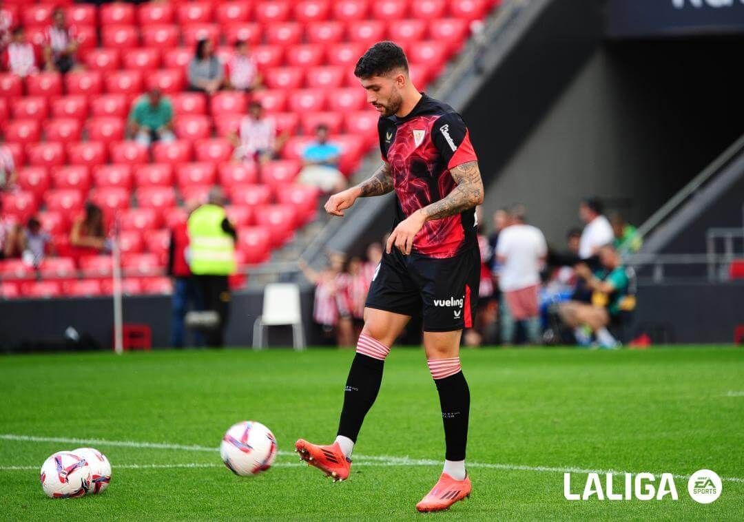  Unai Núñez, en un calentamiento del Athletic (FOTO: LALIGA).
