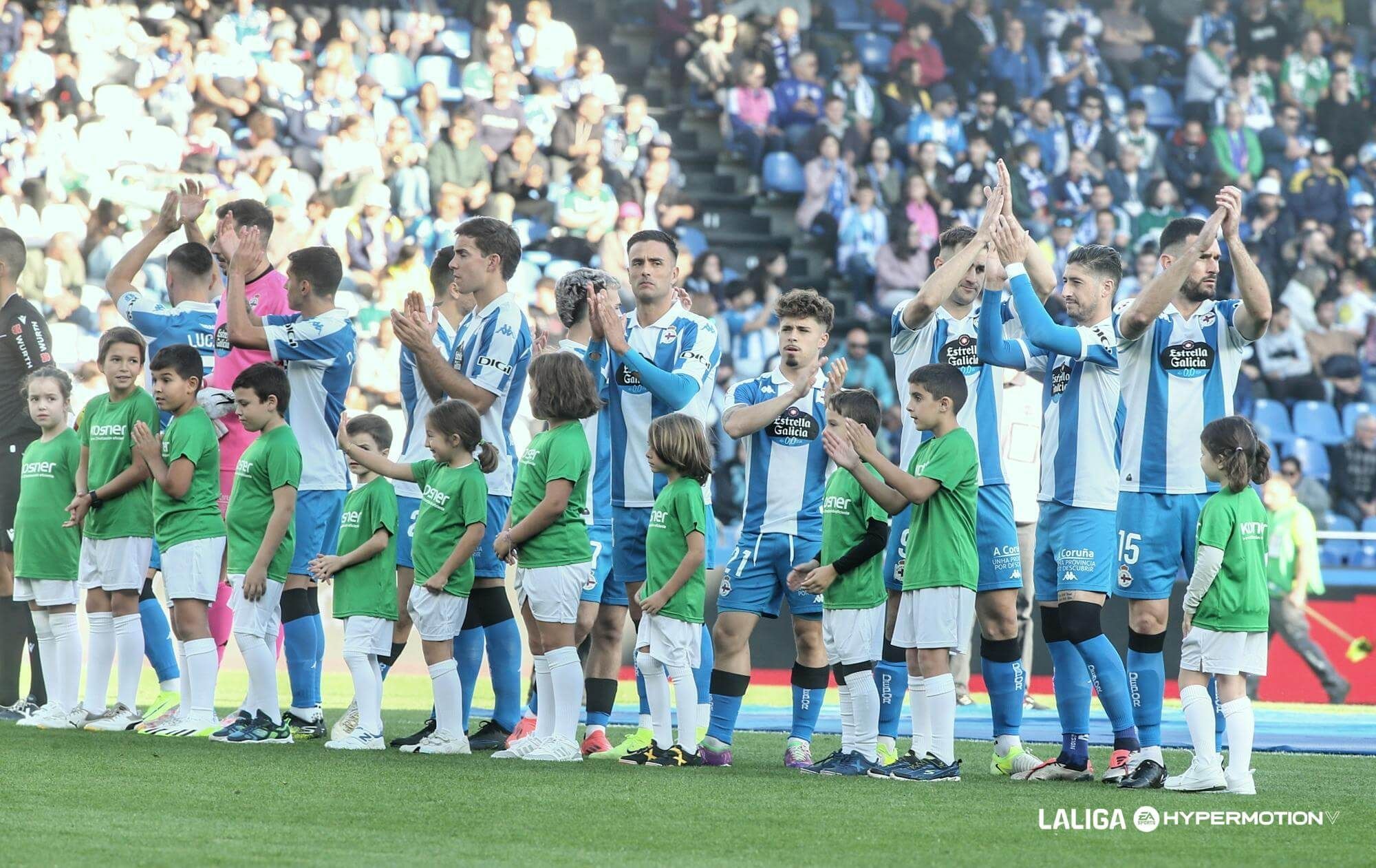  El once del Dépor antes del partido ante el Racingt.