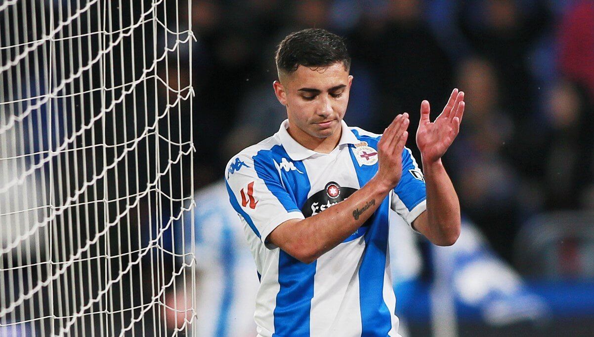 Yeremay Hernández aplaude al público en Riazor (Foto: LALIGA).