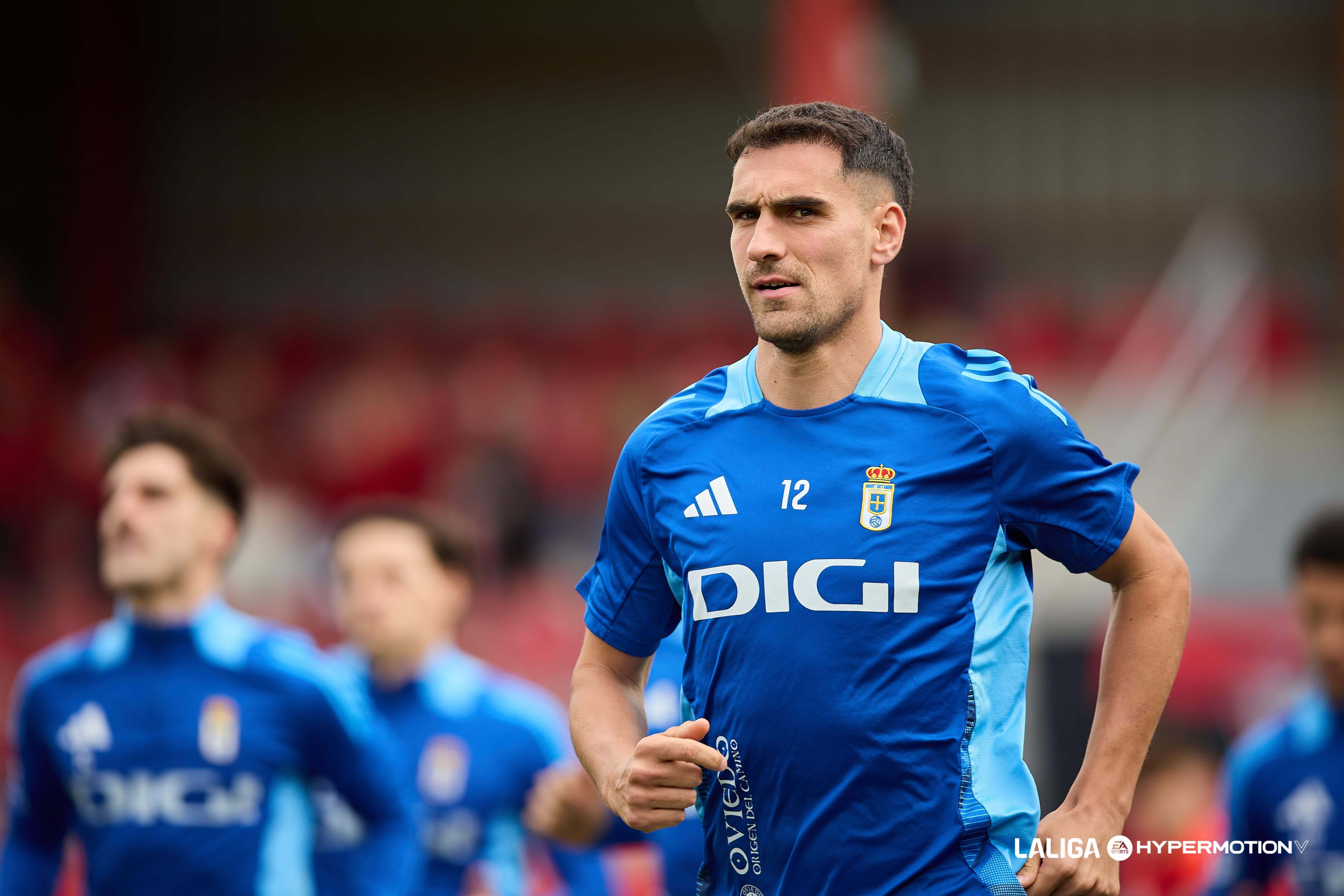 Dani Calvo, antes del Mirandés - Real Oviedo.