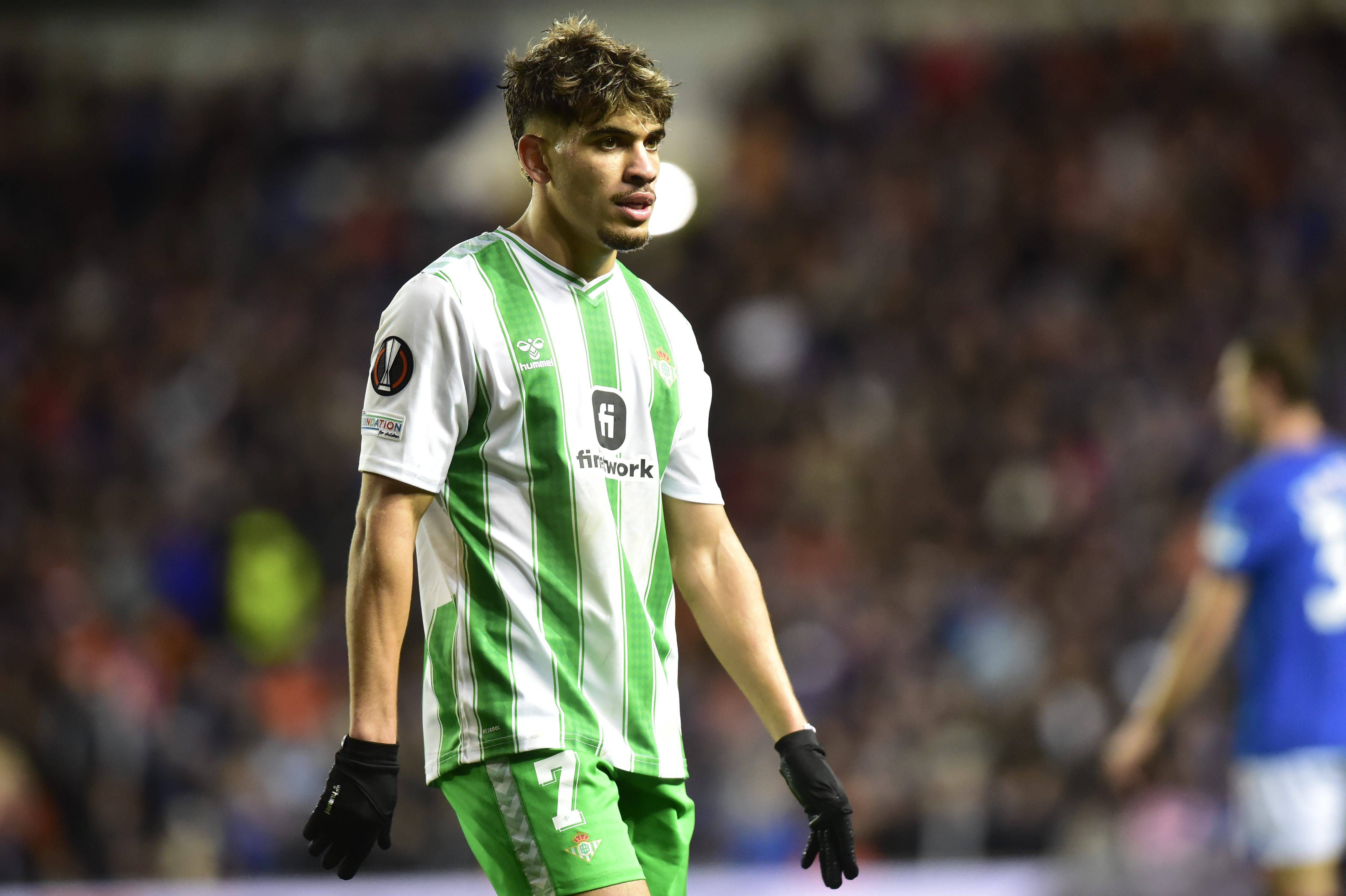  Abde en un encuentro de Europa League con el Betis (Cordon Press)