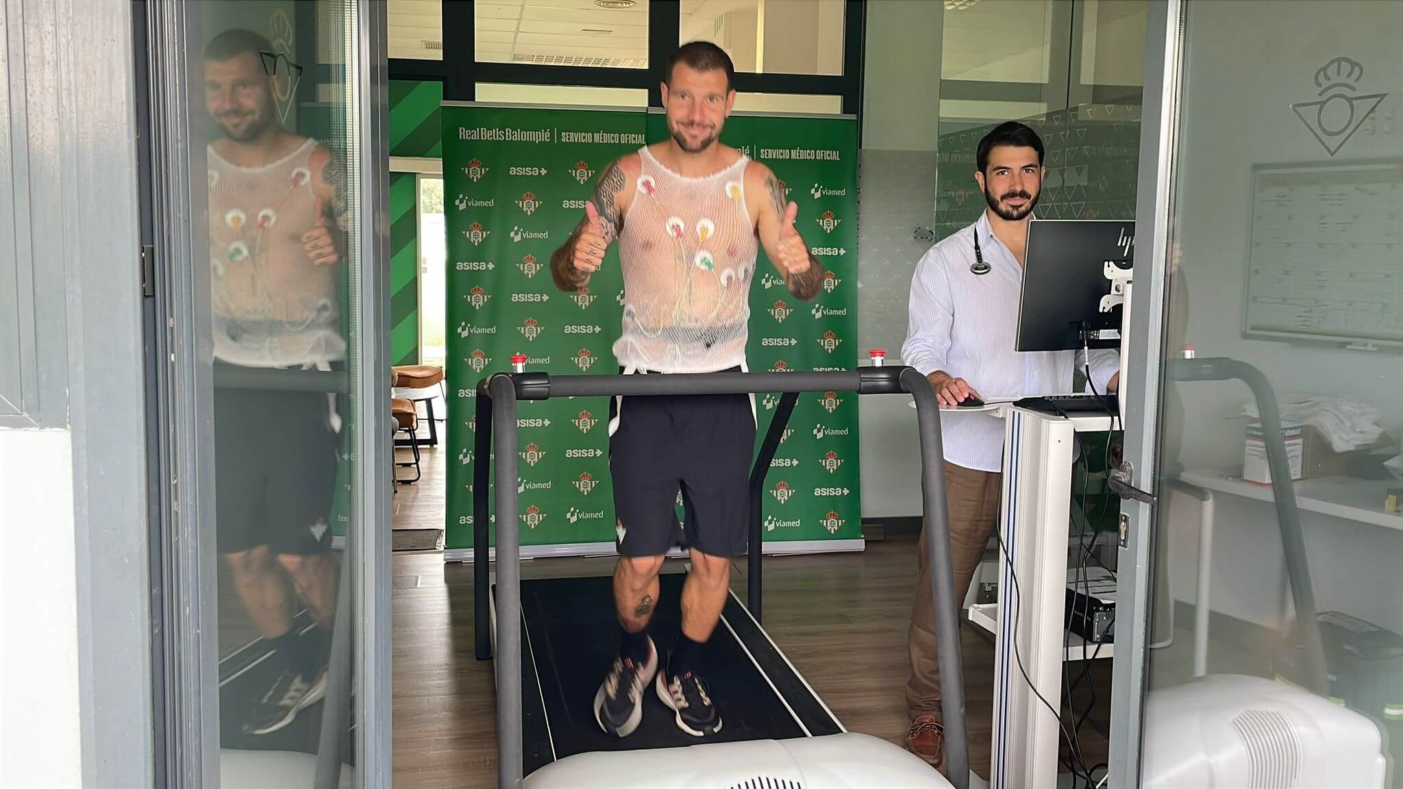  Aitor Ruibal, pasando las pruebas médicas.