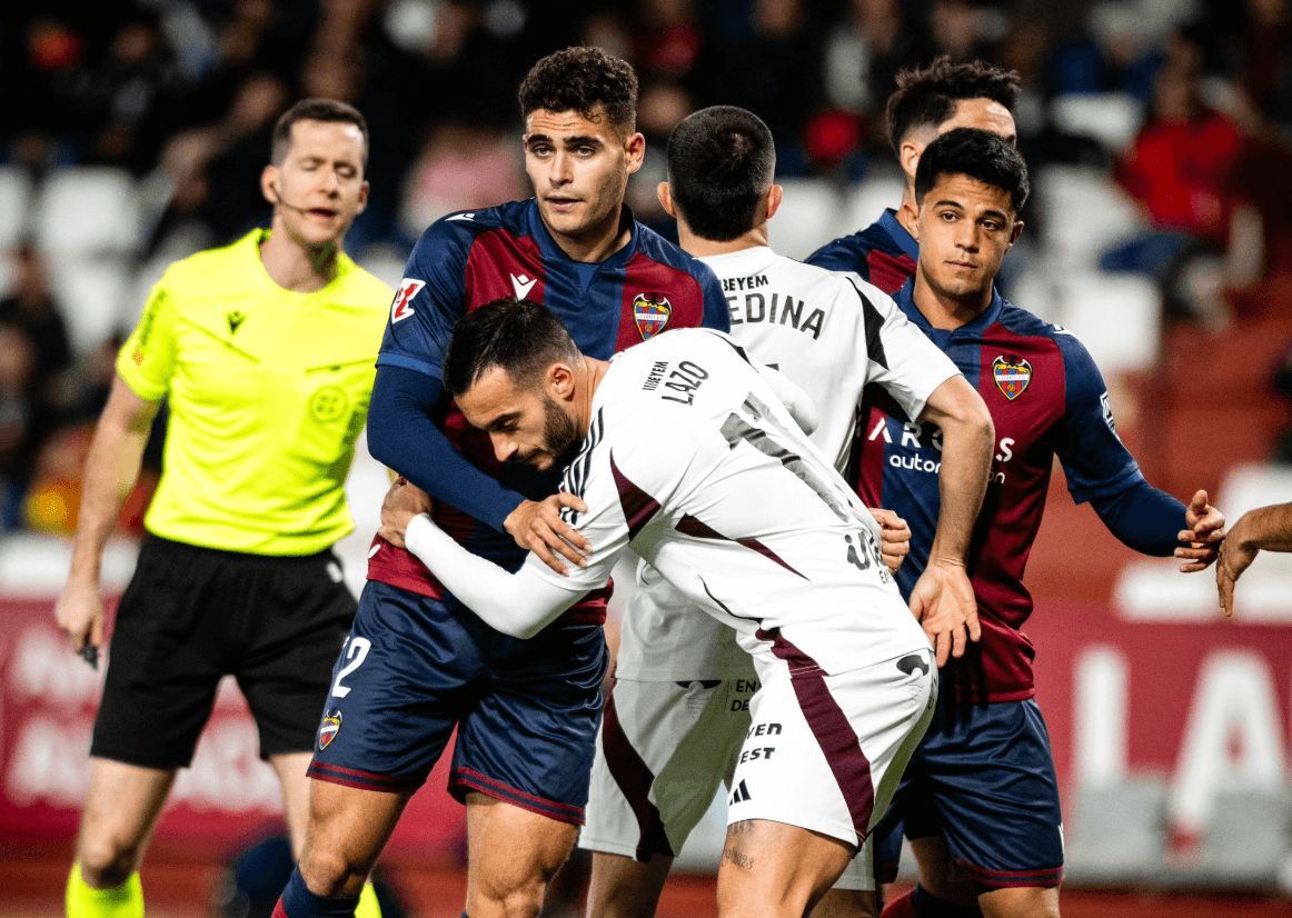  Un lance del Albacete-Levante