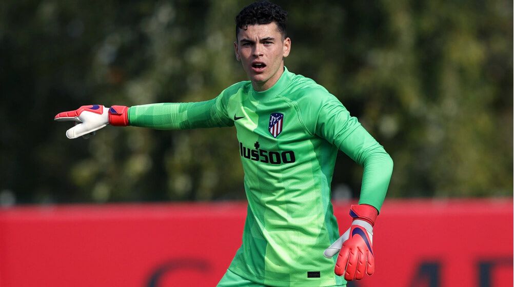  Alejandro Iturbe, con el filial del Atlético de Madrid.