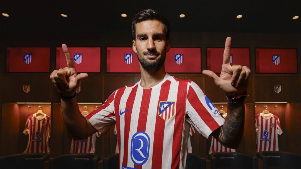  Álex Baena con la camiseta del Atlético de Madrid (Fuente: @Atleti)