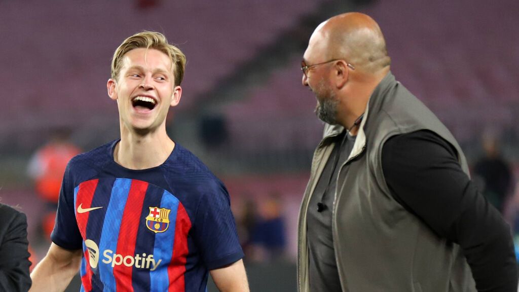 Frenkie de Jong y Ali Dursun (Cordon Press)