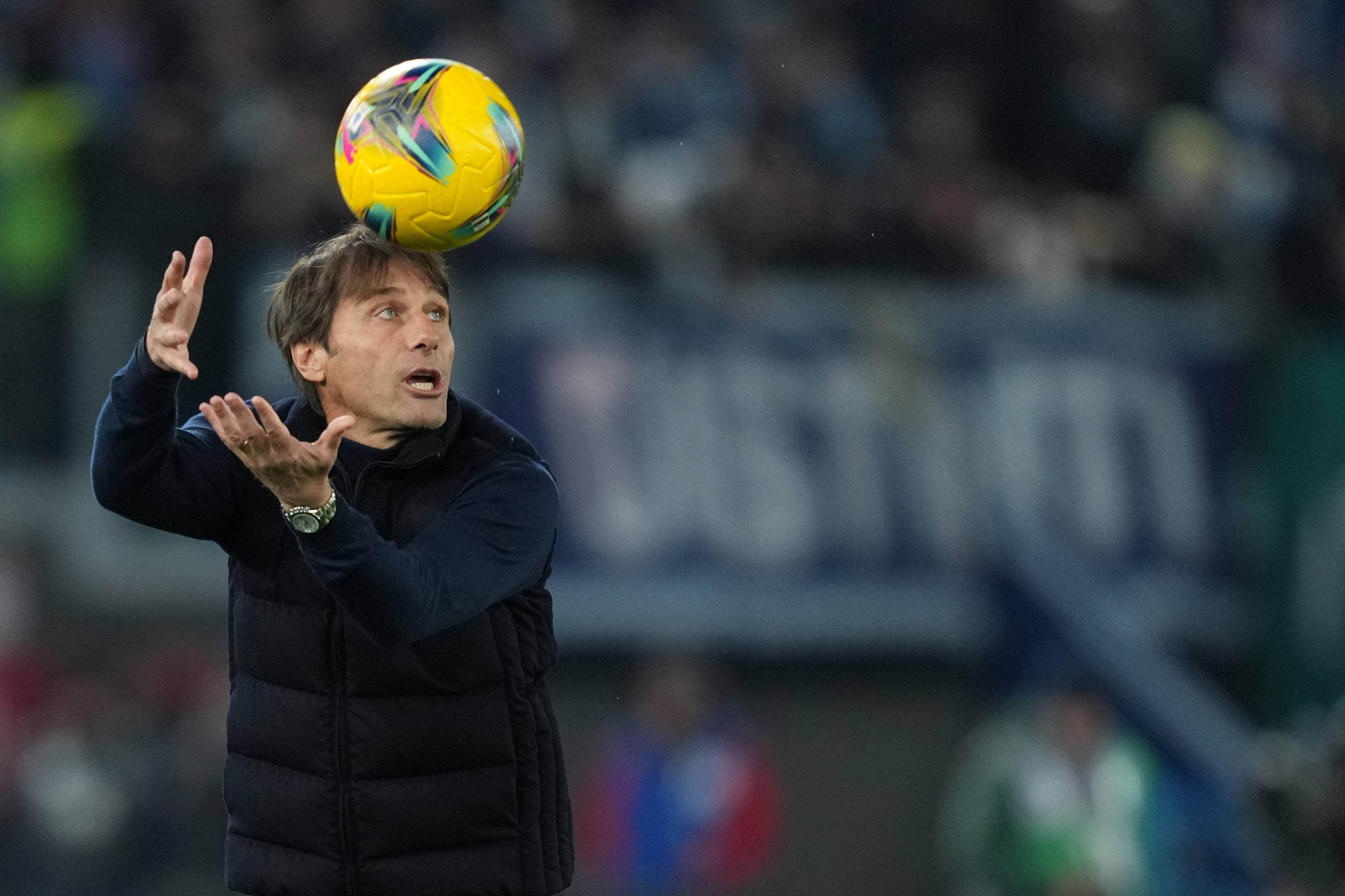 Antonio Conte, en un partido del Nápoles.