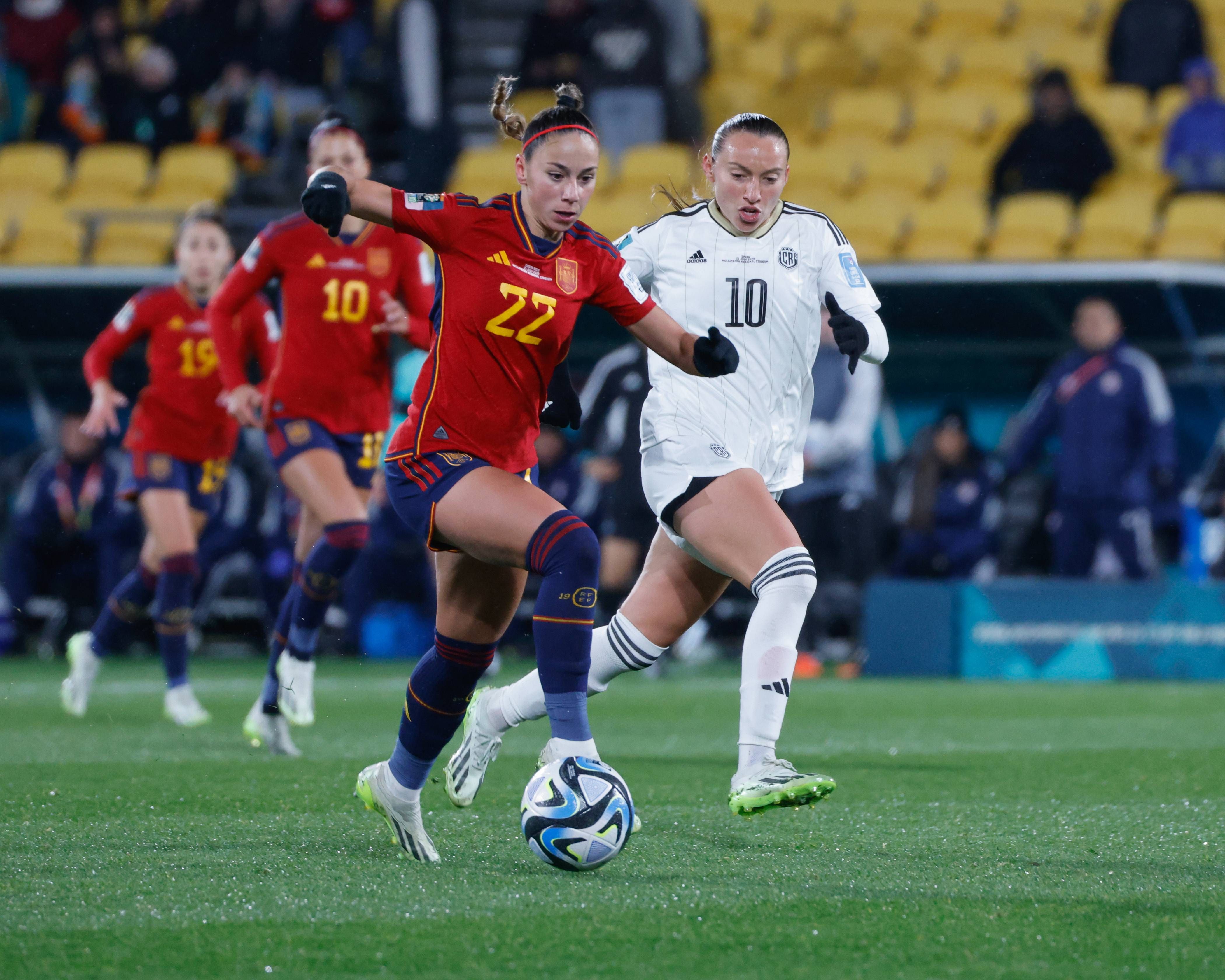  Athenea del Castillo durante el España-Costa Rica. Fuente: Cordon Press.