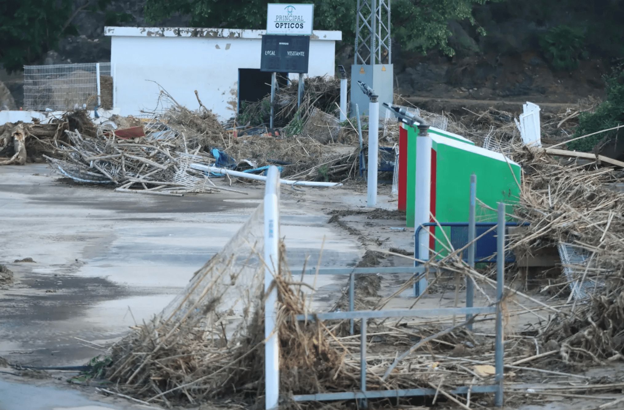 Ayudas para el fútbol valenciano arrasado por la DANA