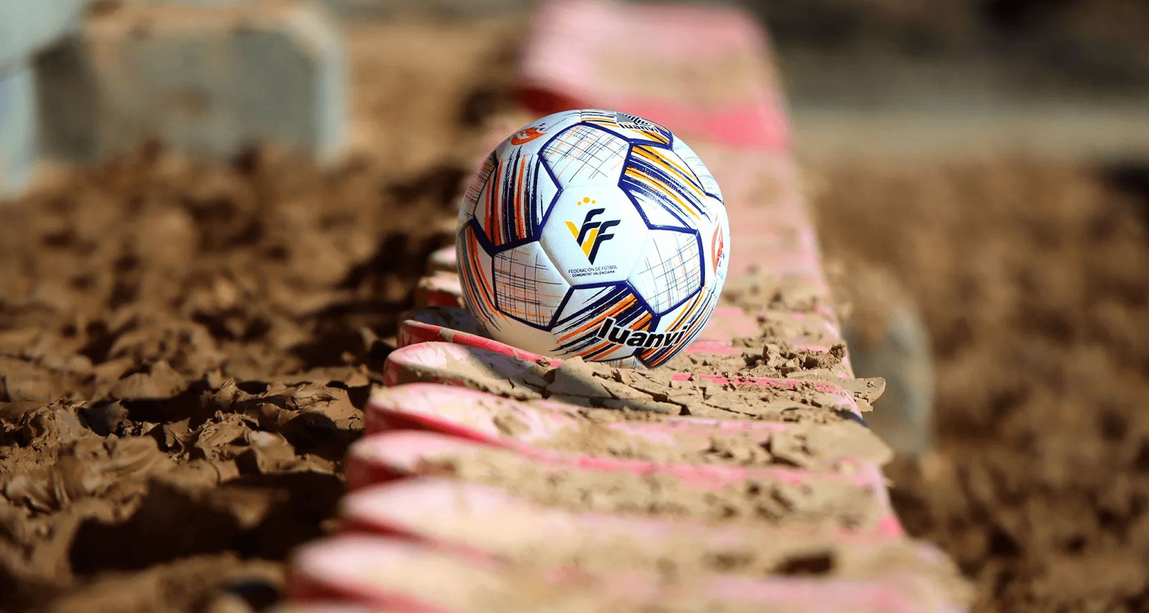 Ayudas para el fútbol valenciano arrasado por la DANA