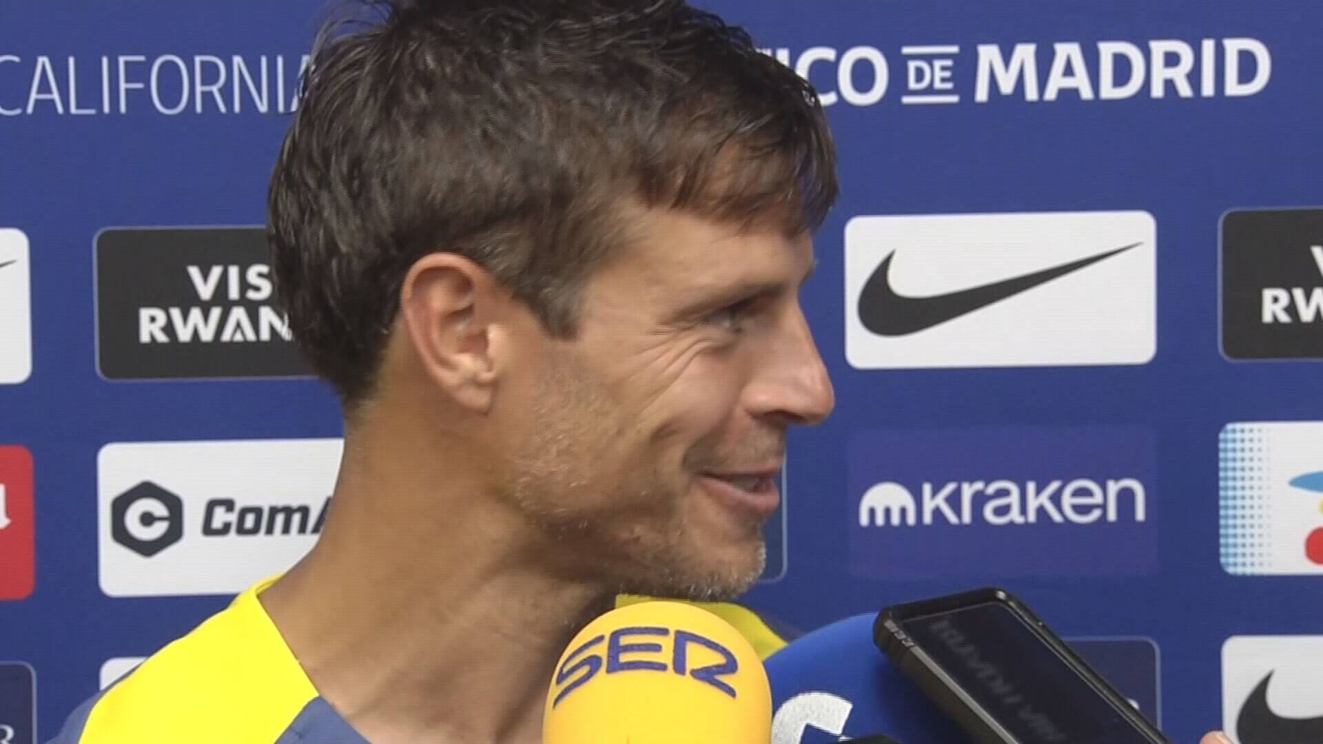 Azpilicueta en zona mixta de Los Ángeles (ElDesmarque)