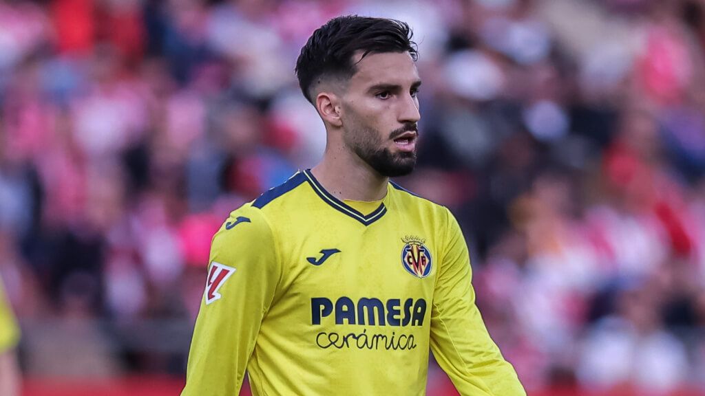 Álex Baena, en un partido del Villarreal (Cordon Press)