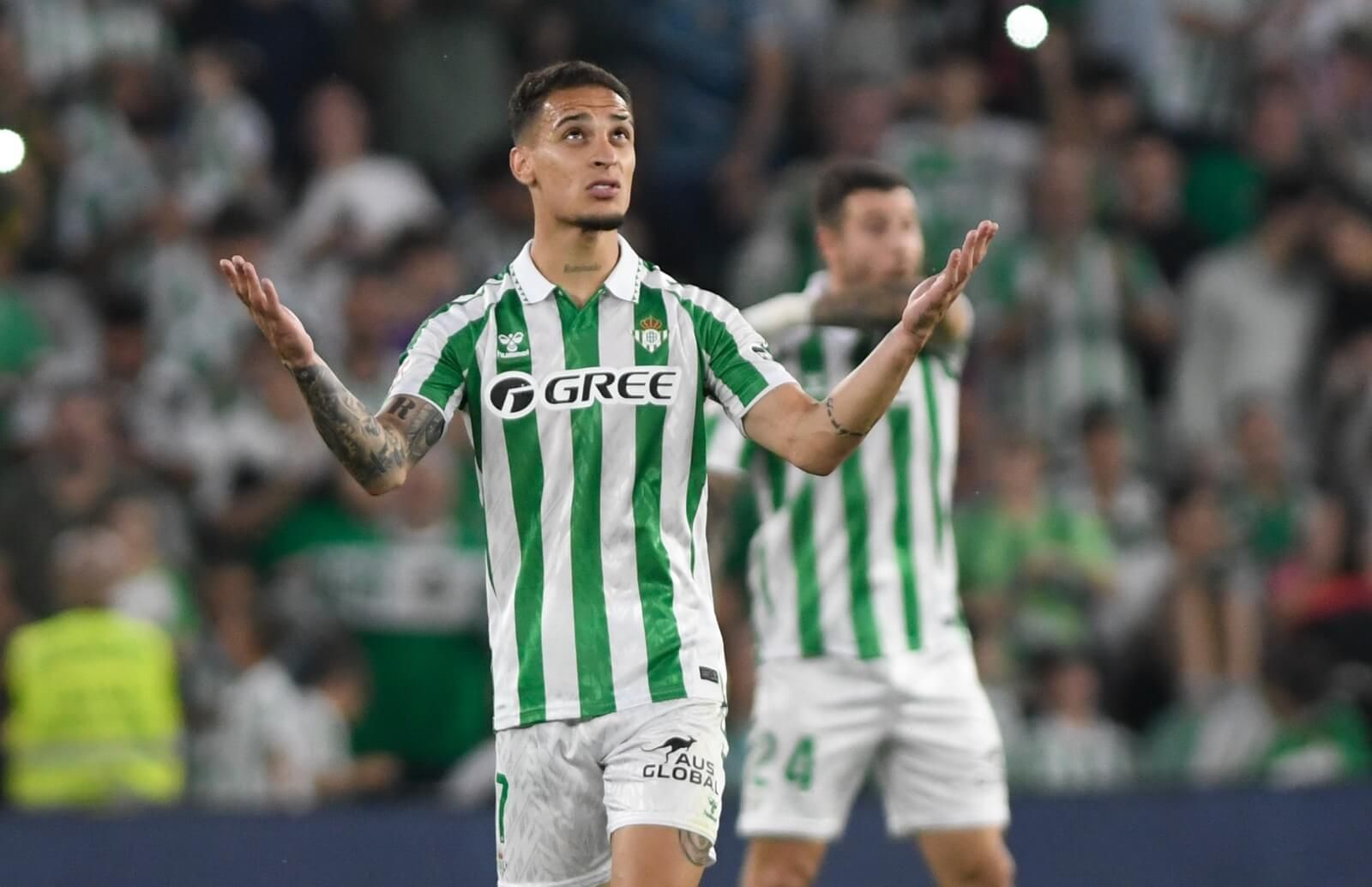 Antony celebra su gol en el Betis-Valencia.