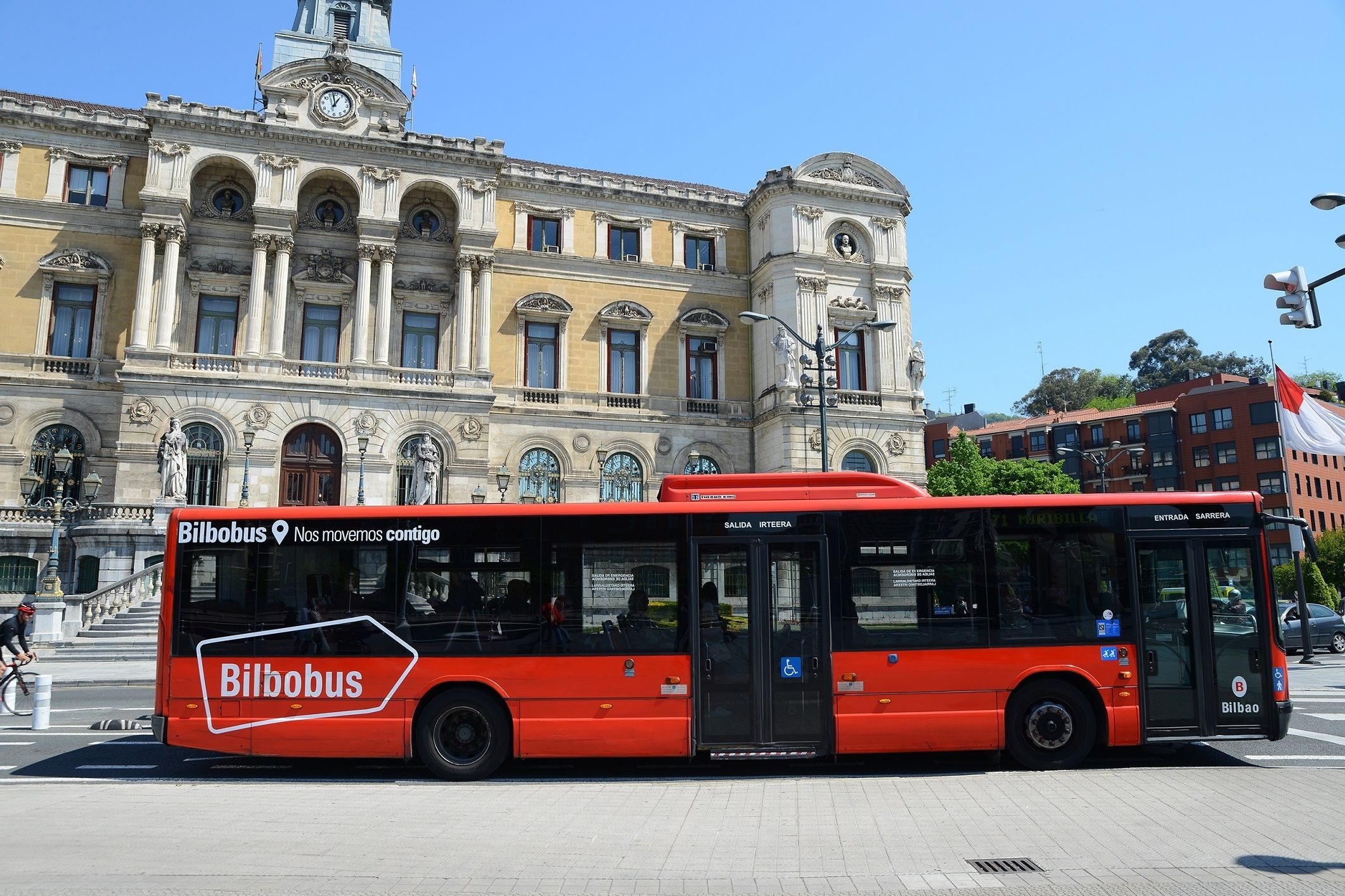  Bilbobus prolongará el servicio de varias líneas por el duelo europeo del Athletic Club en Bilbao.