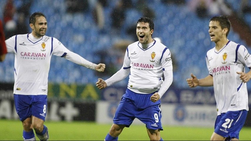  Borja Bastón celebrando un gol.