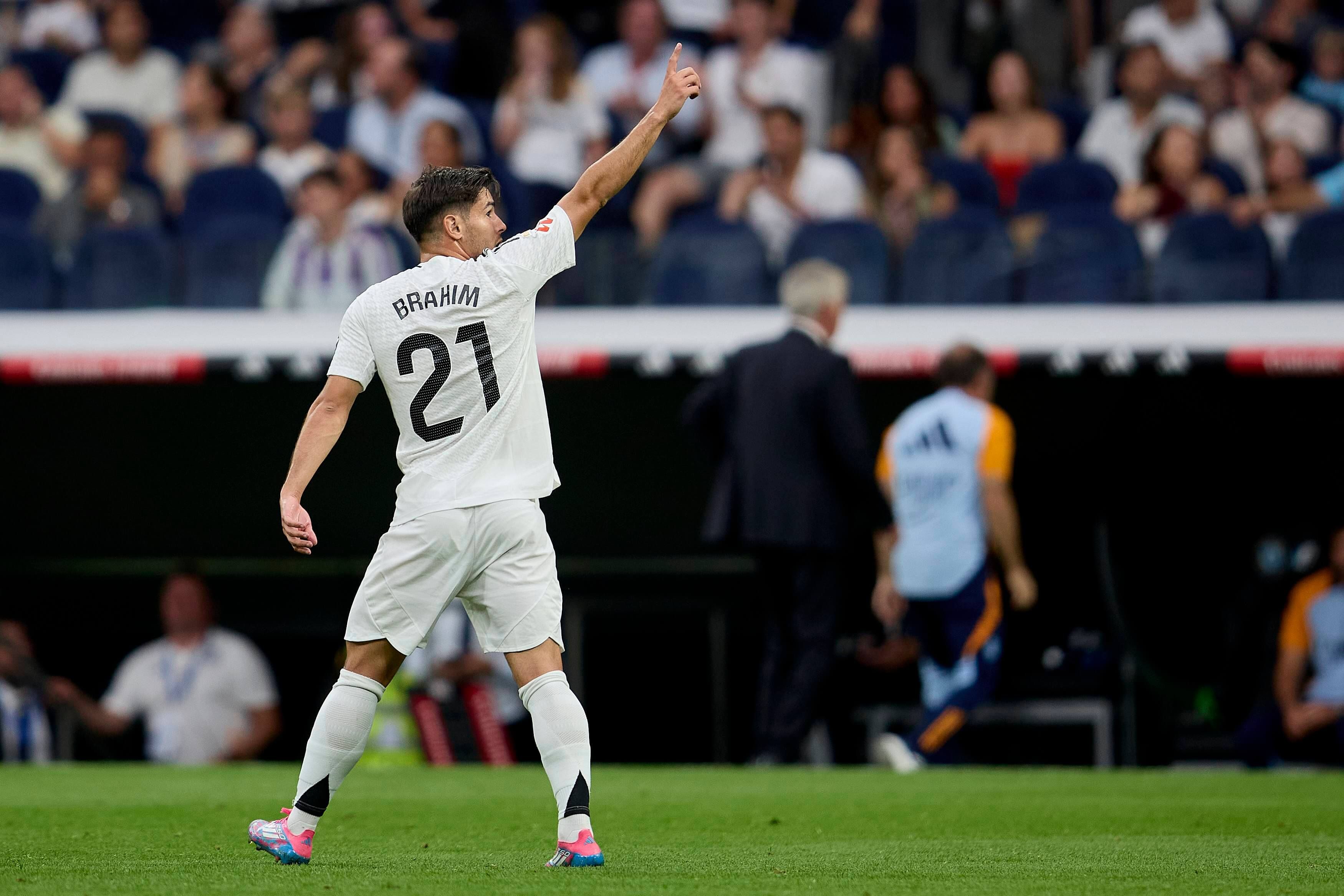 Brahim Díaz celebra su gol en el Real Madrid-Valladolid.