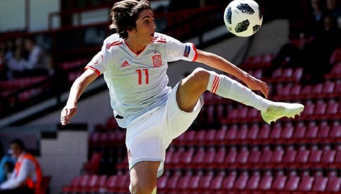 Bryan Gil con la selección española sub 19.
