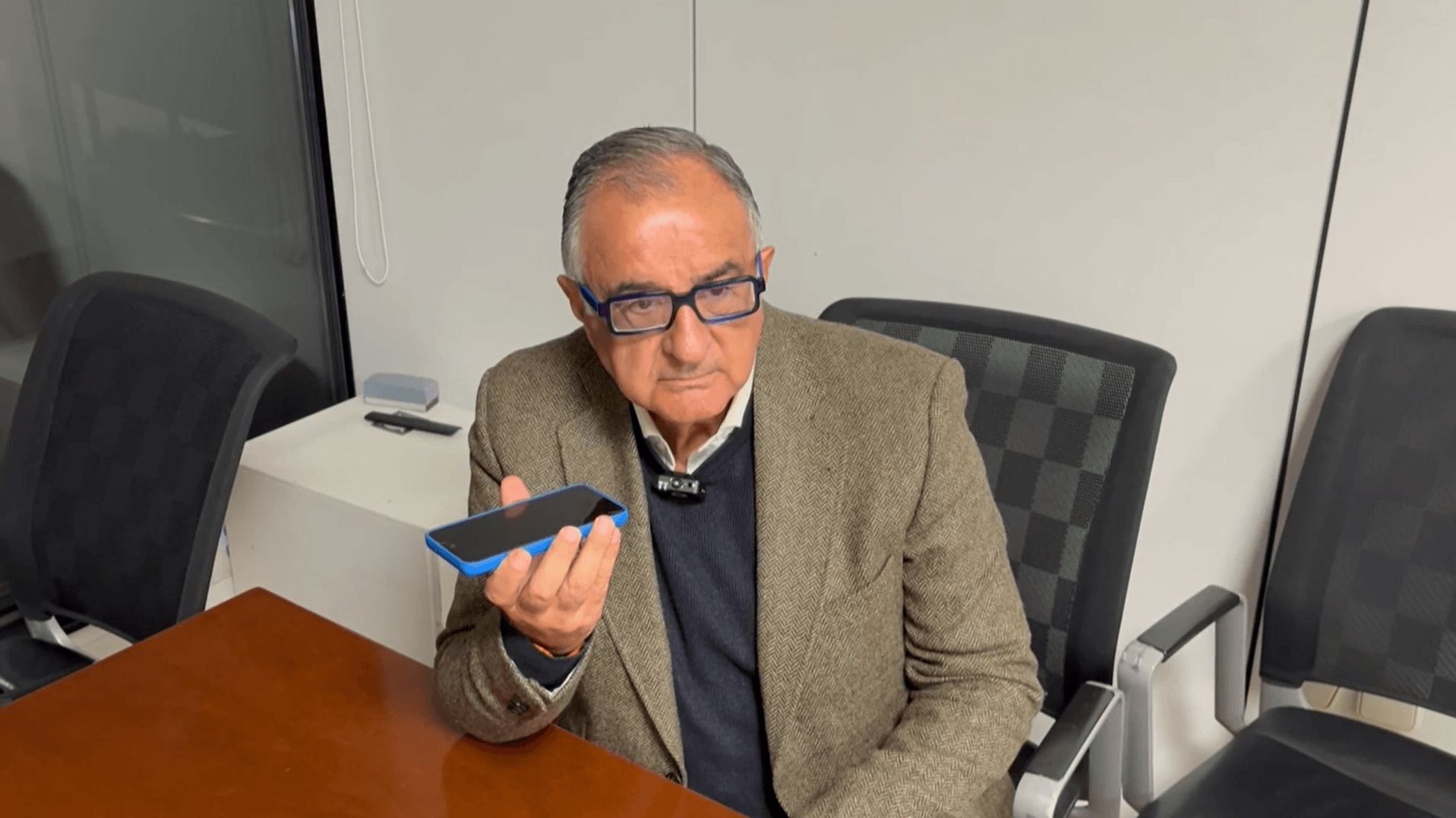 Roberto Gómez hablando con Martín Presa tras el Barça - Rayo