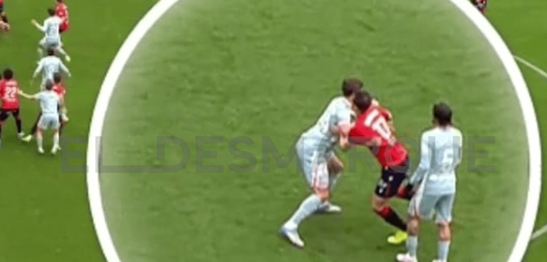  El posible penalti de Le Normand a Budimir