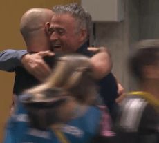  El abrazo entre Luis Enrique y Mascherano