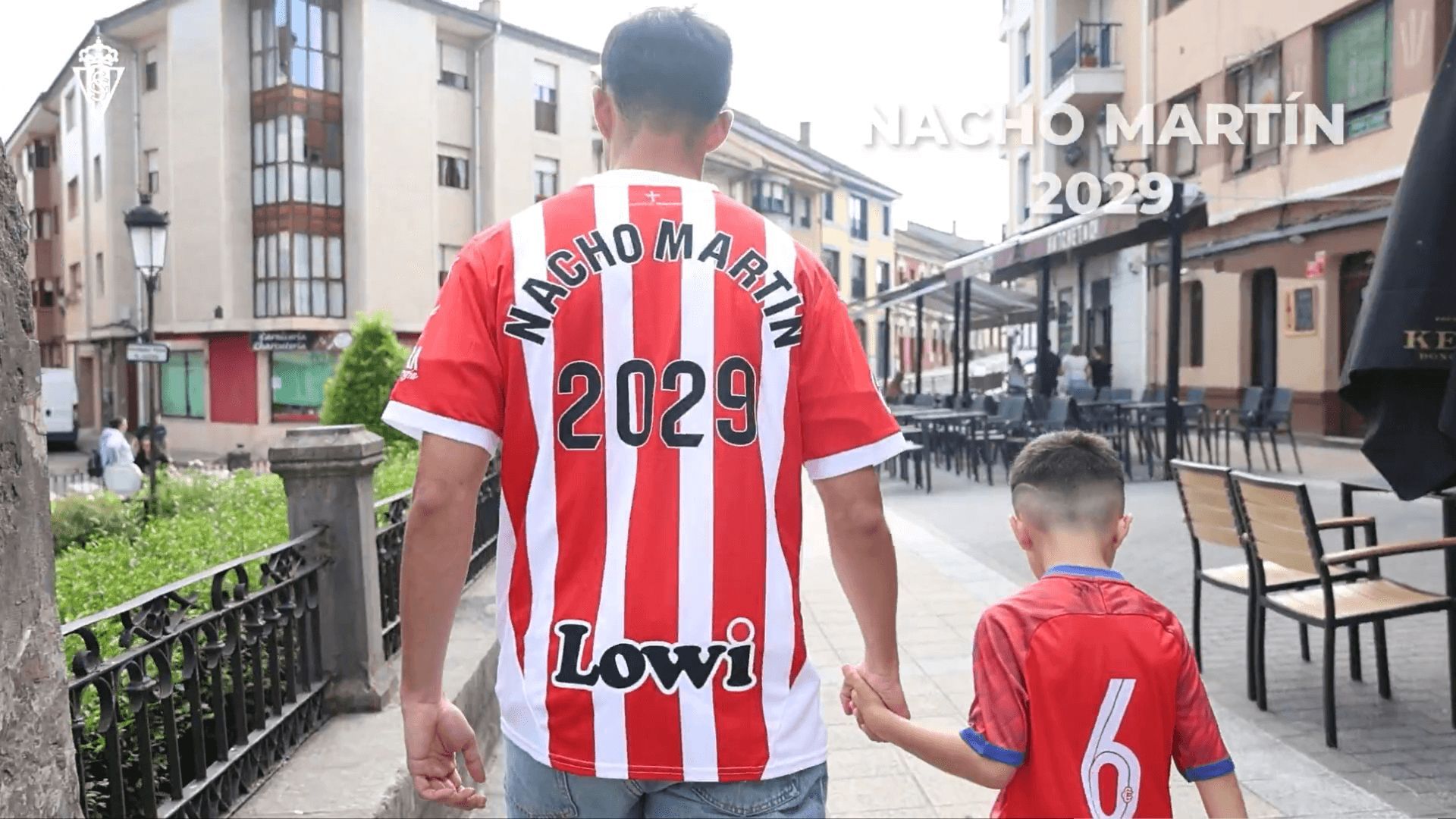 Nacho Martín renueva con el Sporting.