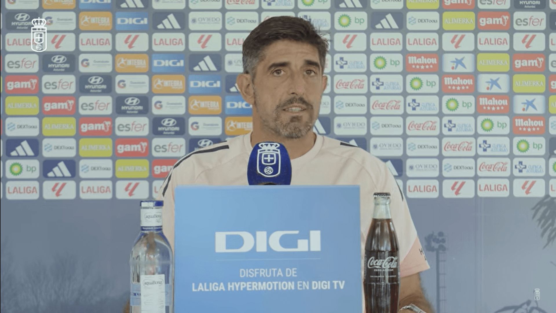 Paunovic, en rueda de prensa del Real Oviedo.
