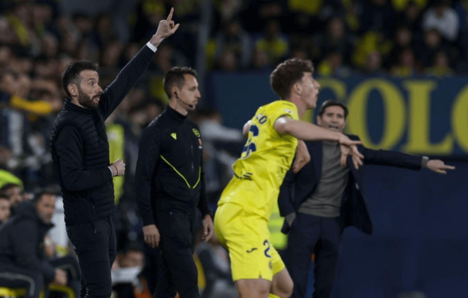  Carlos Corberán, ante el Villarreal CF.