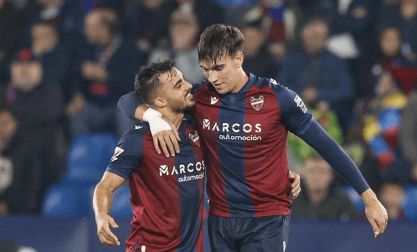  Carlos Espí resuelve el Levante-Burgos