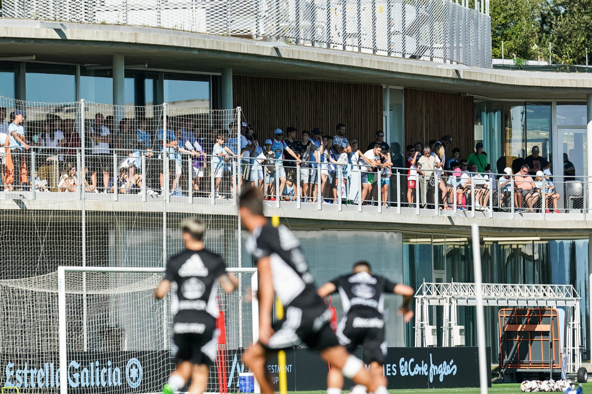  Aficionados del Celta, presentes en Afouteza durante el entrenamiento