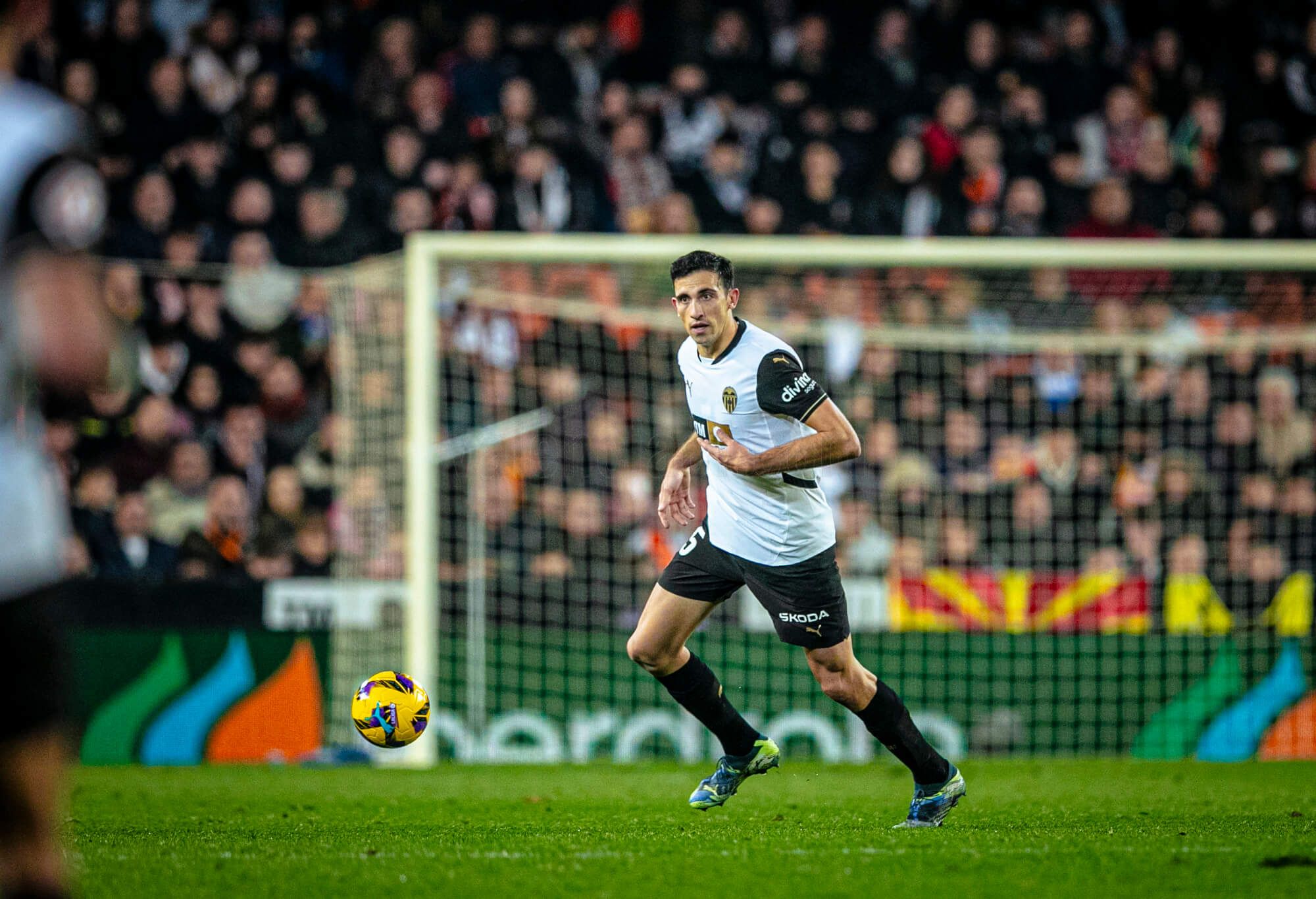  César Tárrega, ante la Real Sociedad.