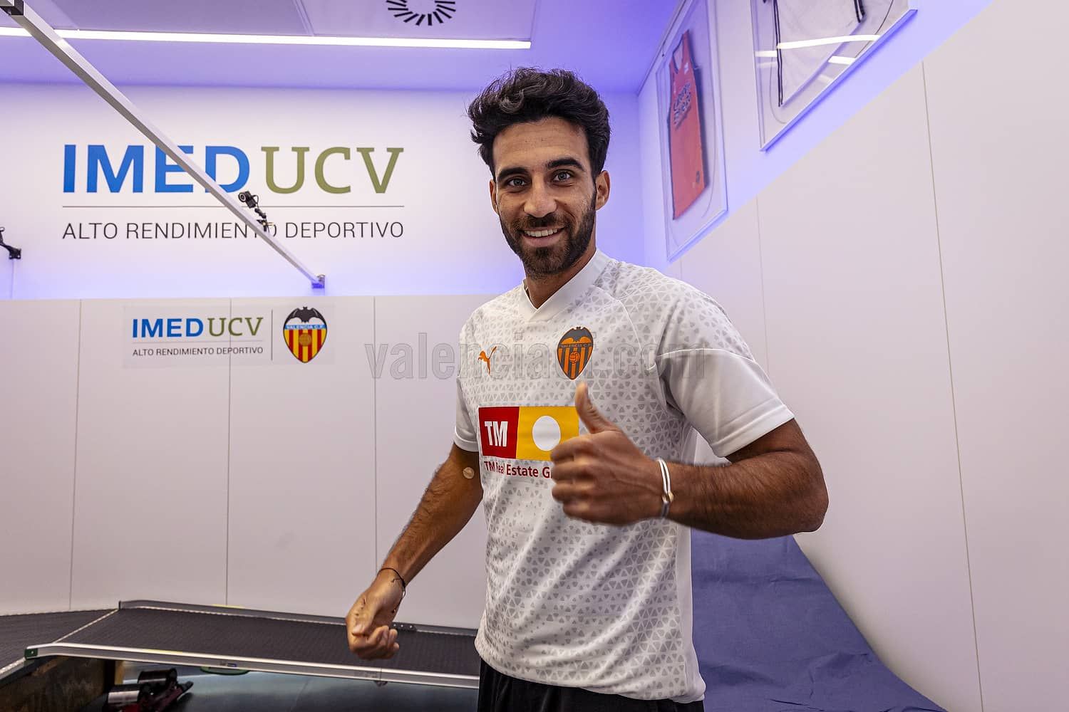  Cömert regresa al Valencia CF