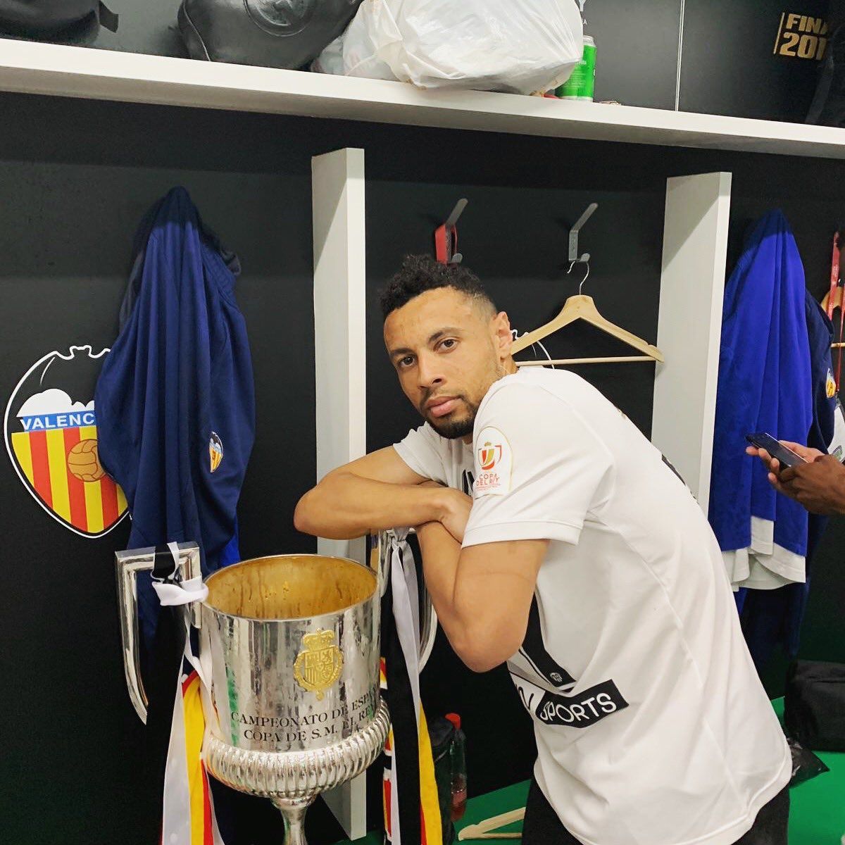 Coquelin ganó la Copa con el 17, número que llevará Iván Jaime