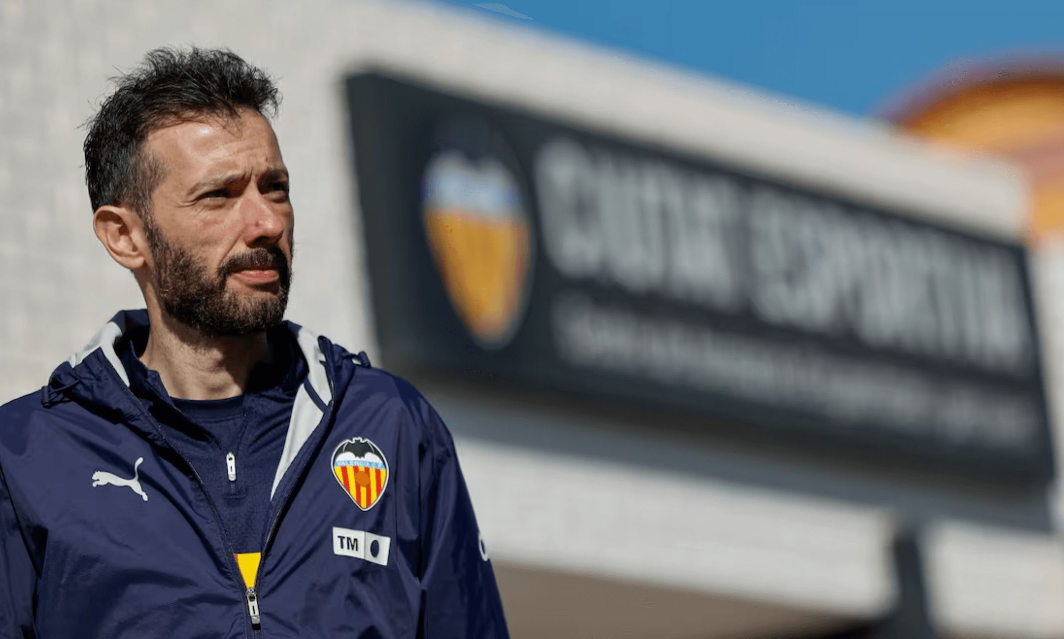 Kempes elogia a Corberán, aquí en Paterna