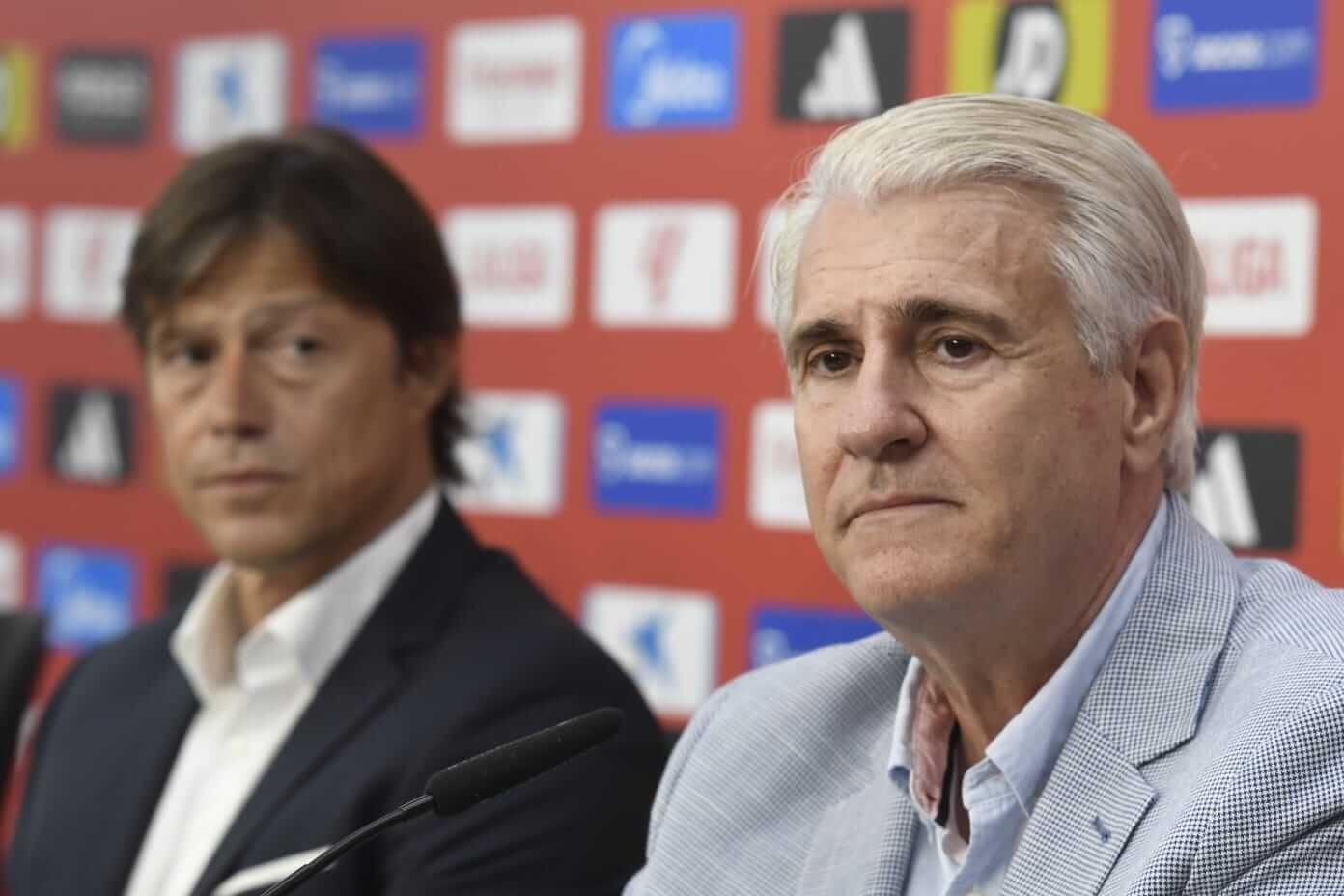  Antonio Cordón, en la presentación de Almeyda.