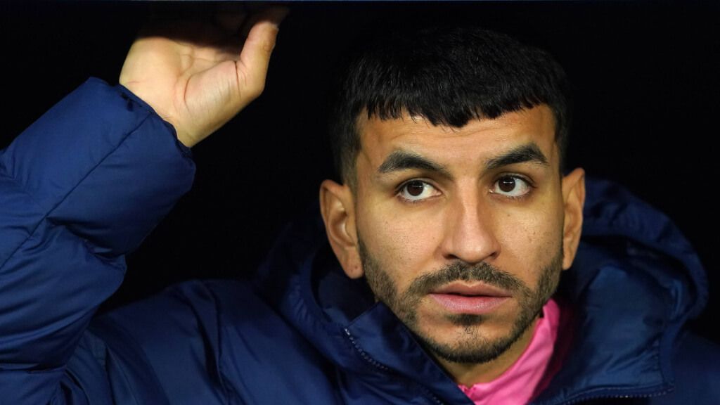 Ángel Correa en el banquillo durante un partido del Atlético de Madrid (Fuente: Cordon Press)
