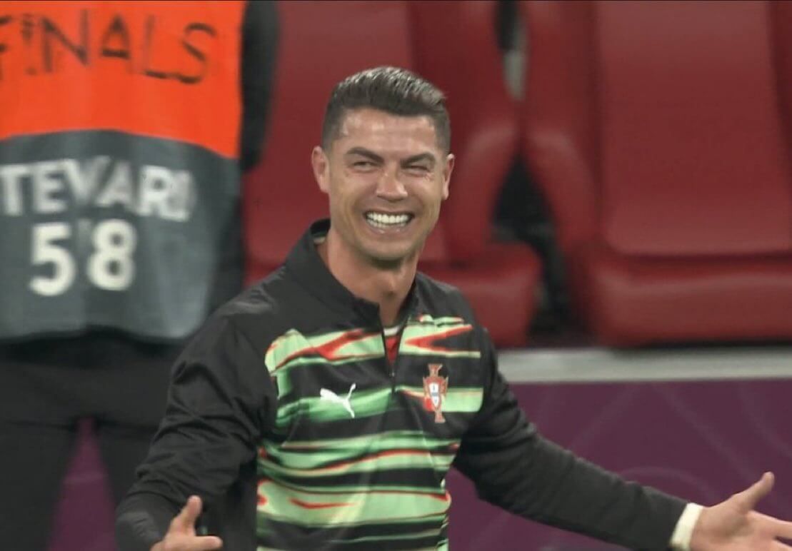 Cristiano Ronaldo, llorando tras el triunfo de España.