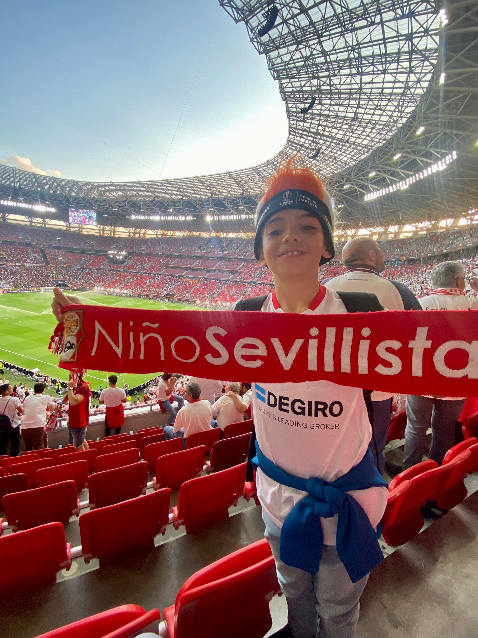  Curro Reguera, en el Puskas Arena.