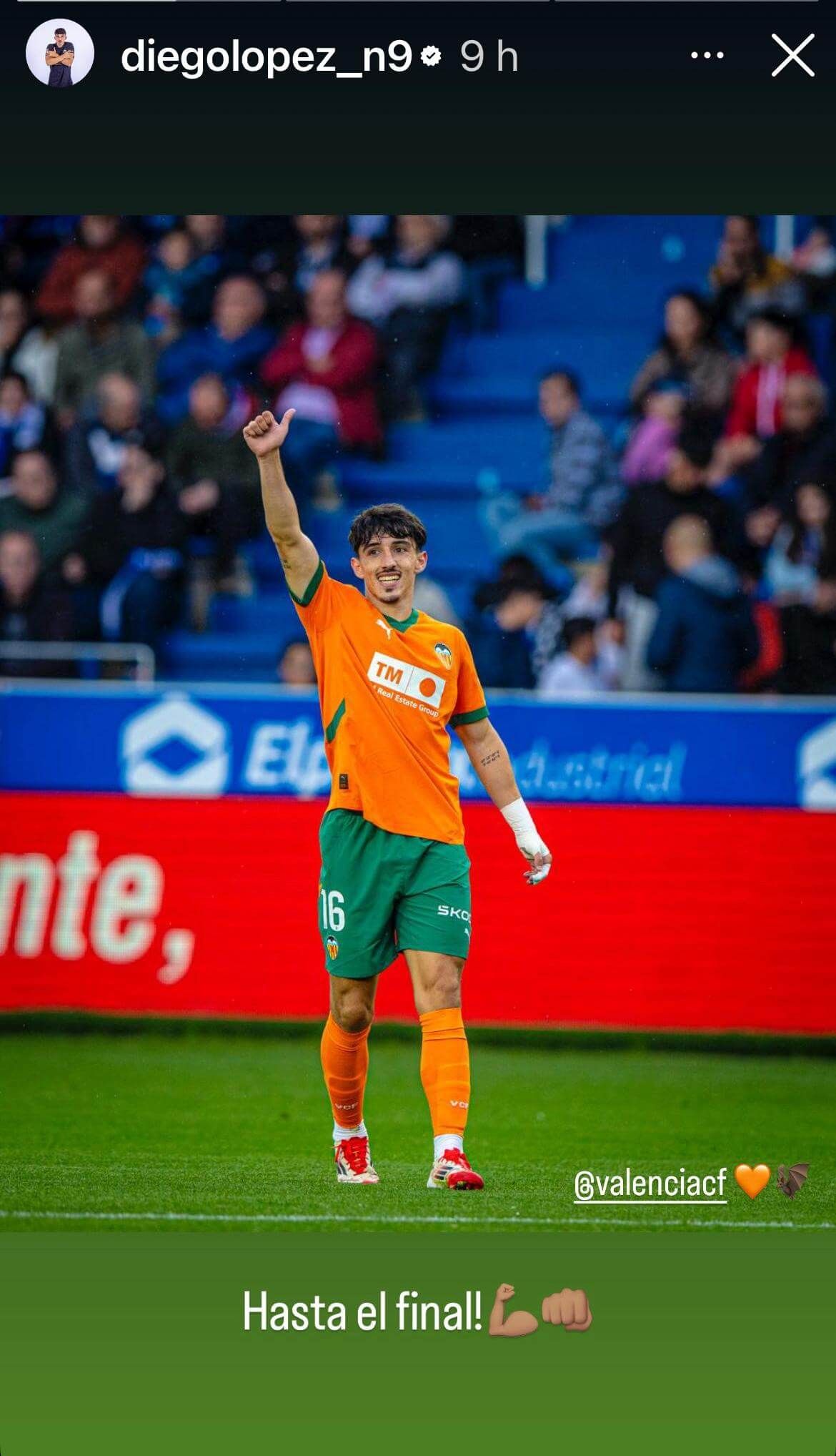  Diego López visualiza el mensaje del vestuario del Valencia CF