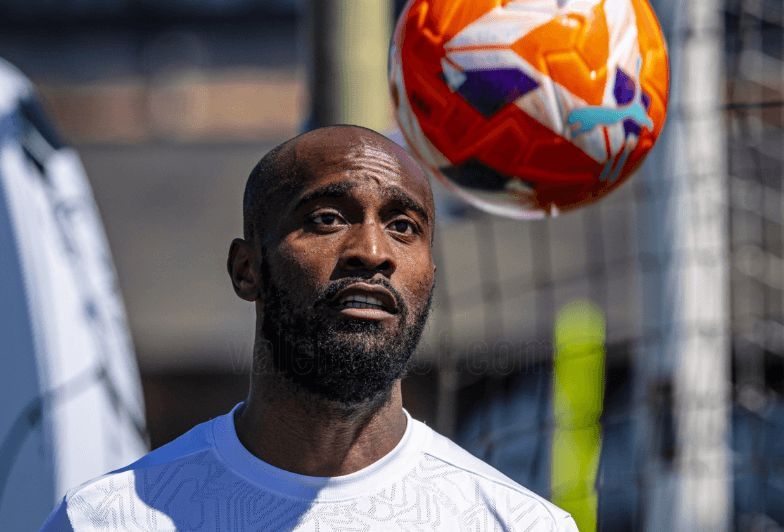 Dimitri Foulquier ha trabajado al margen sobre el césped