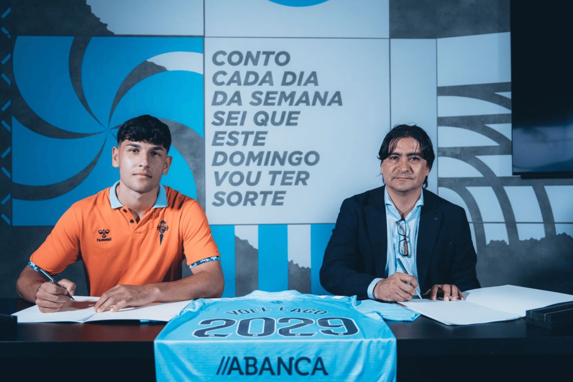 Renovación de contrato de Yoel Lago.