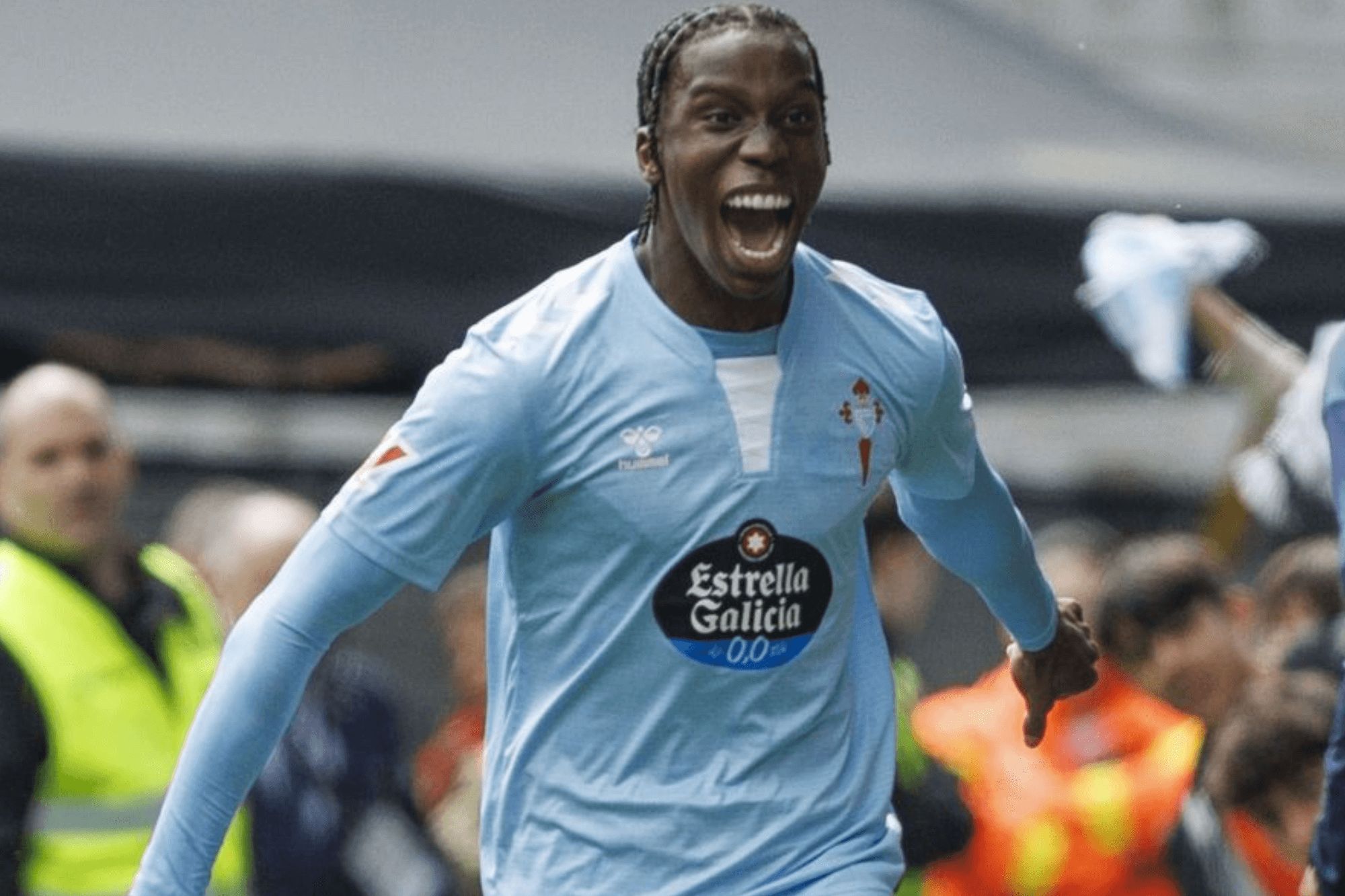 Ilaix Moriba celebra su gol al Sevilla.