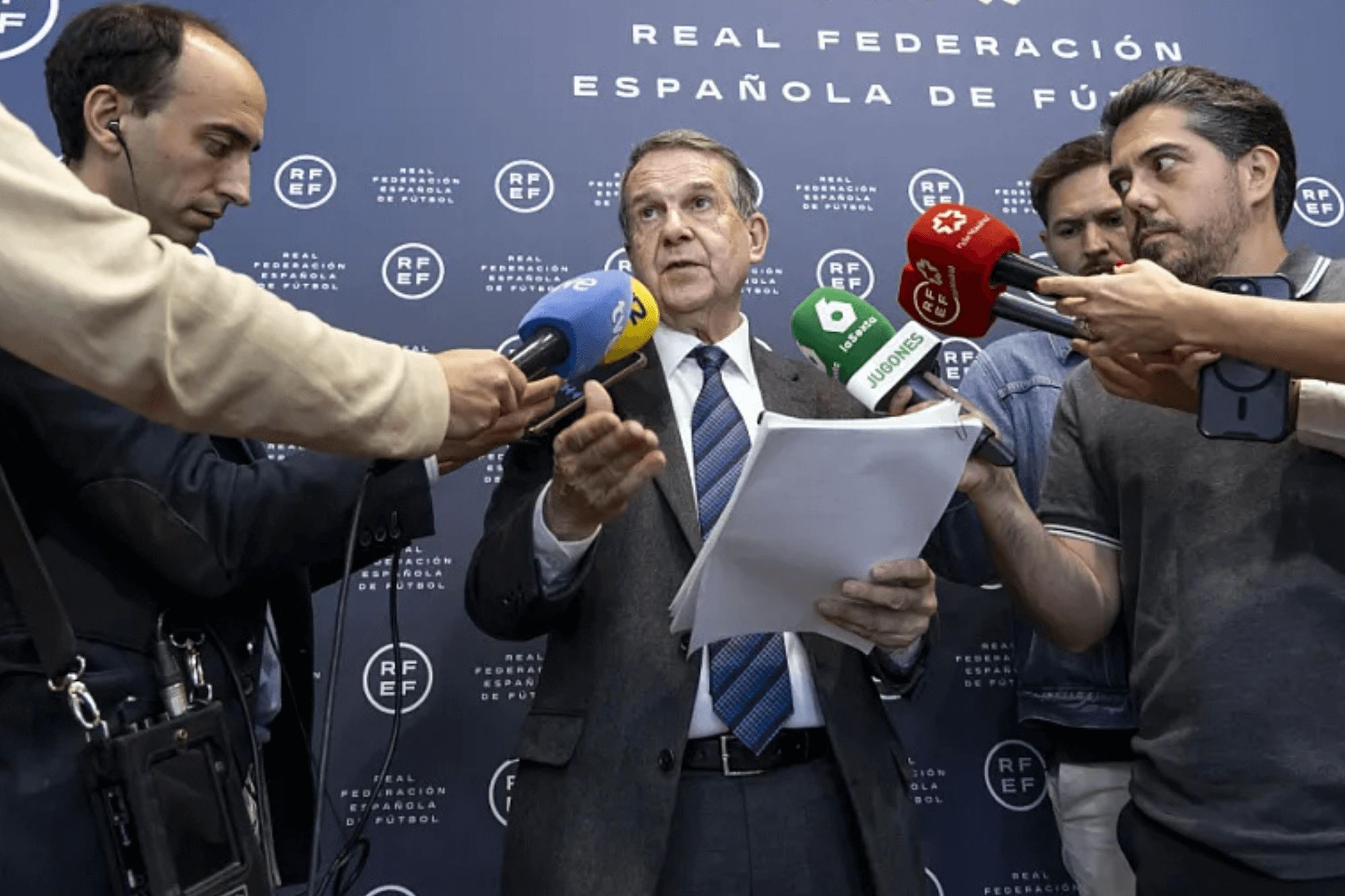 Abel Caballero tras la reunión con la RFEF.
