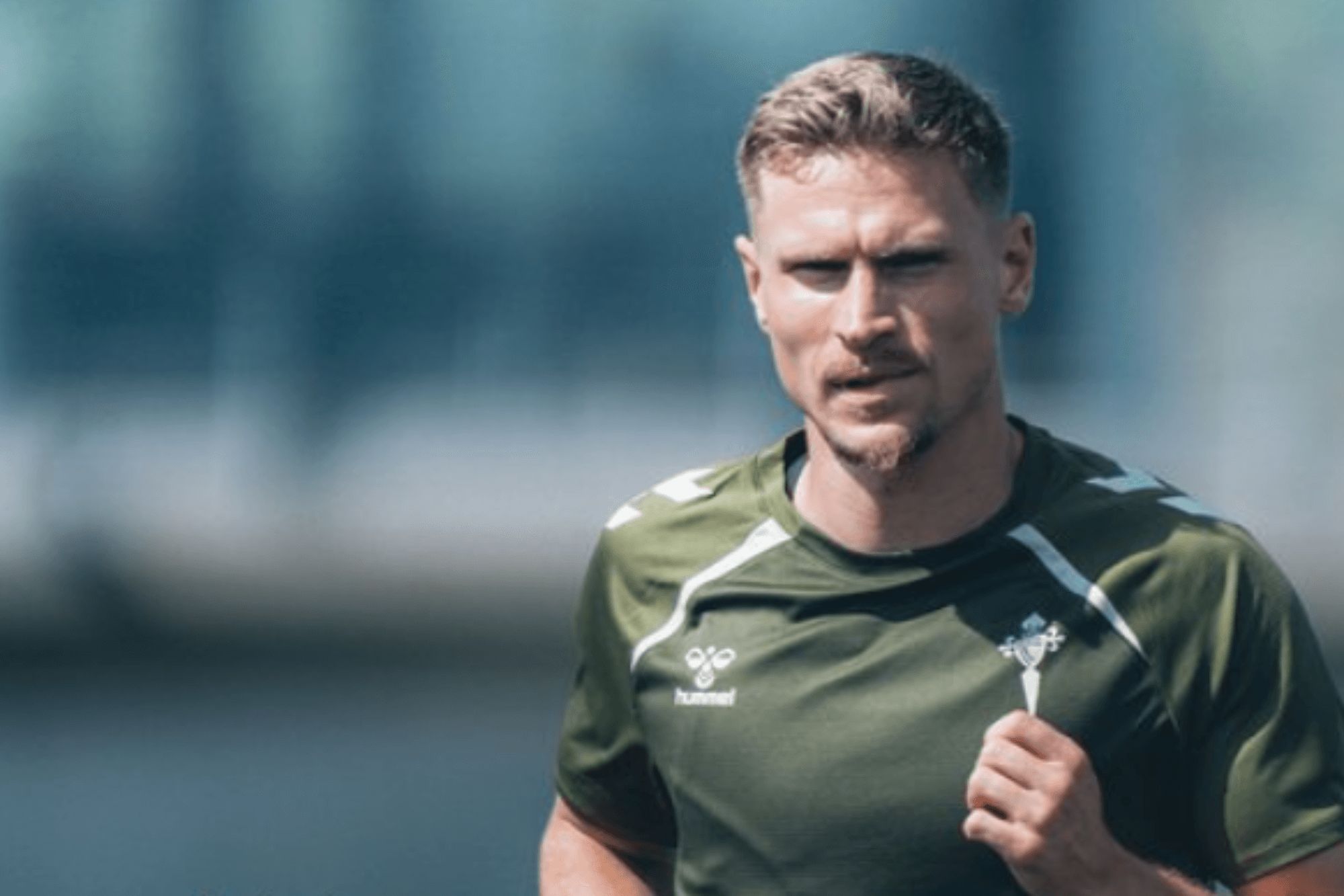 Carl Starfelt en Afouteza.