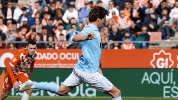 Marcos Alonso ante el Girona.