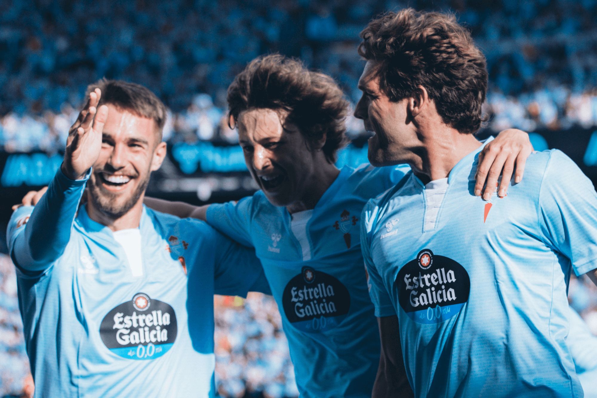  Celebración del gol de Marcos Alonso.