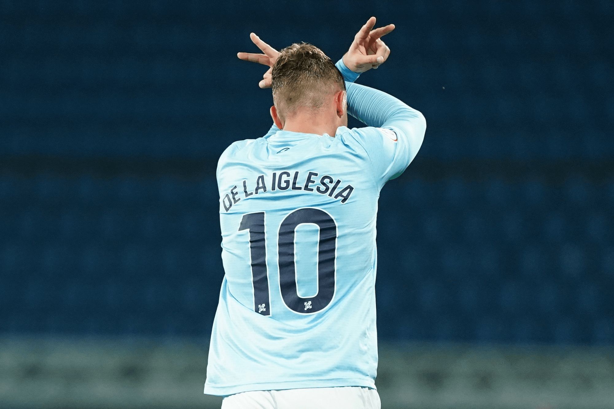  David de la Iglesia celebra su gol.