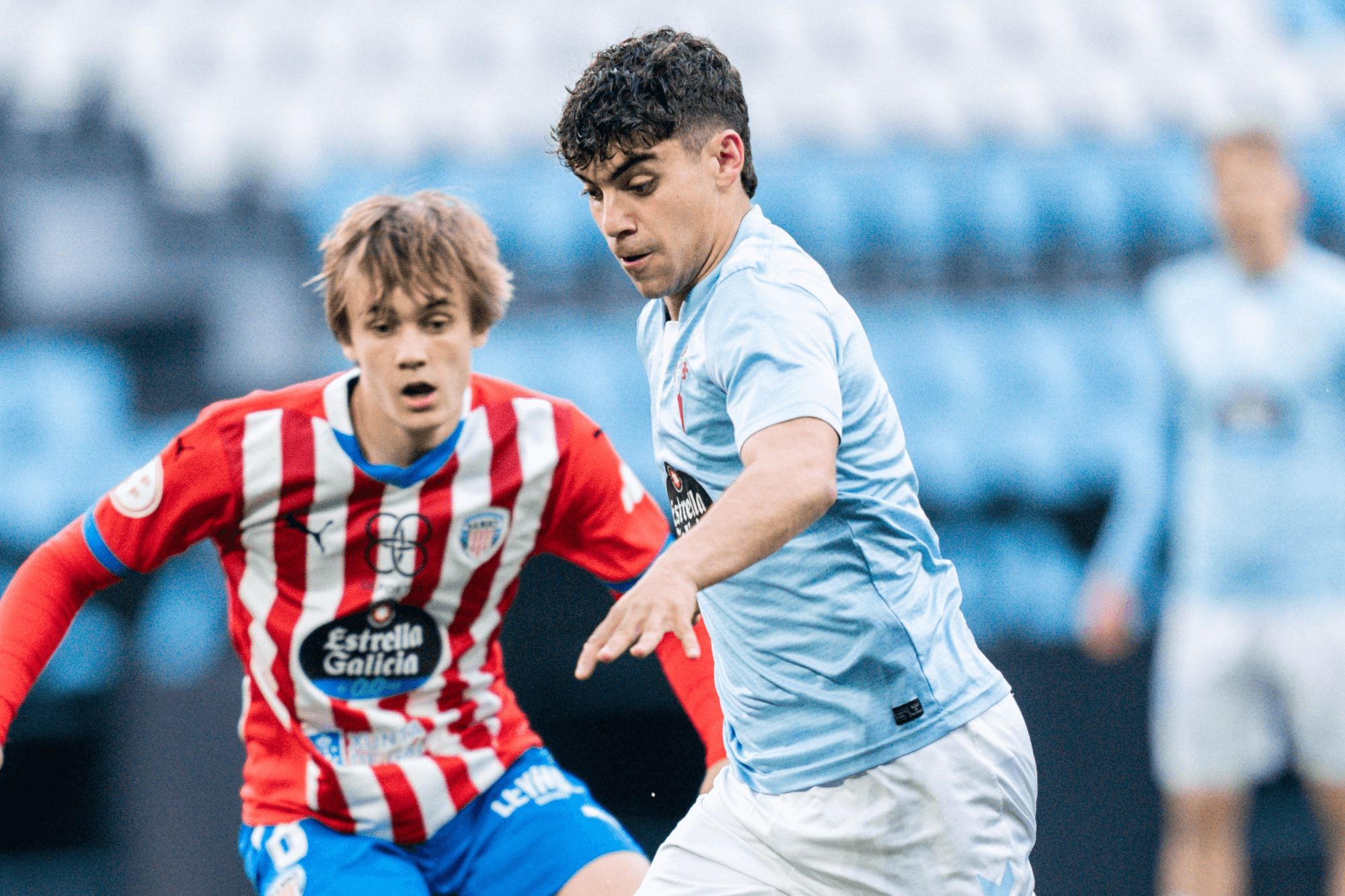 Tincho Conde ante el CD Lugo.