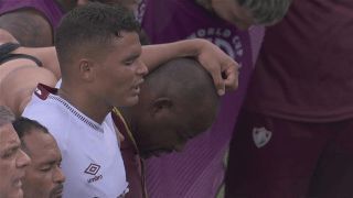 Thiago Silva, con sus compañeros